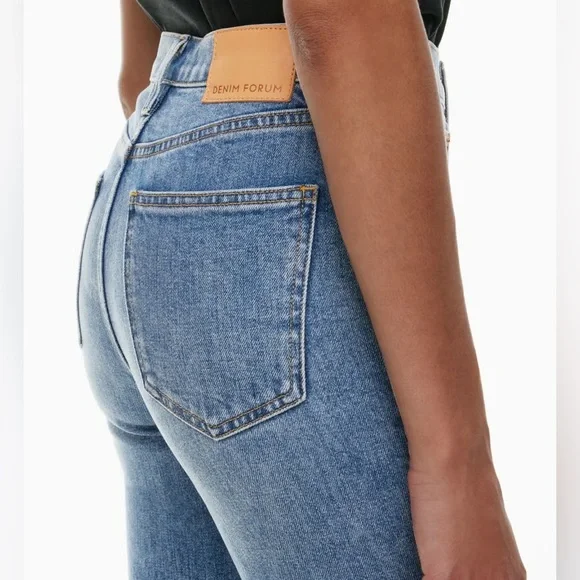 Denim Forum: The Arlo high Arlo High Rise Straight - Picture 2 of 12